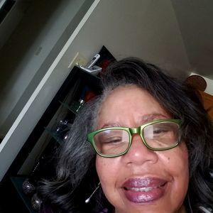 Meet your Posher, Cora